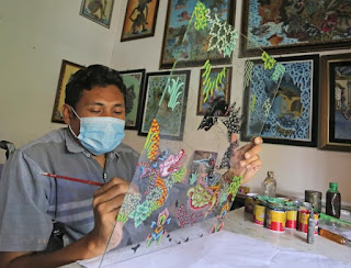 seni lukis kaca